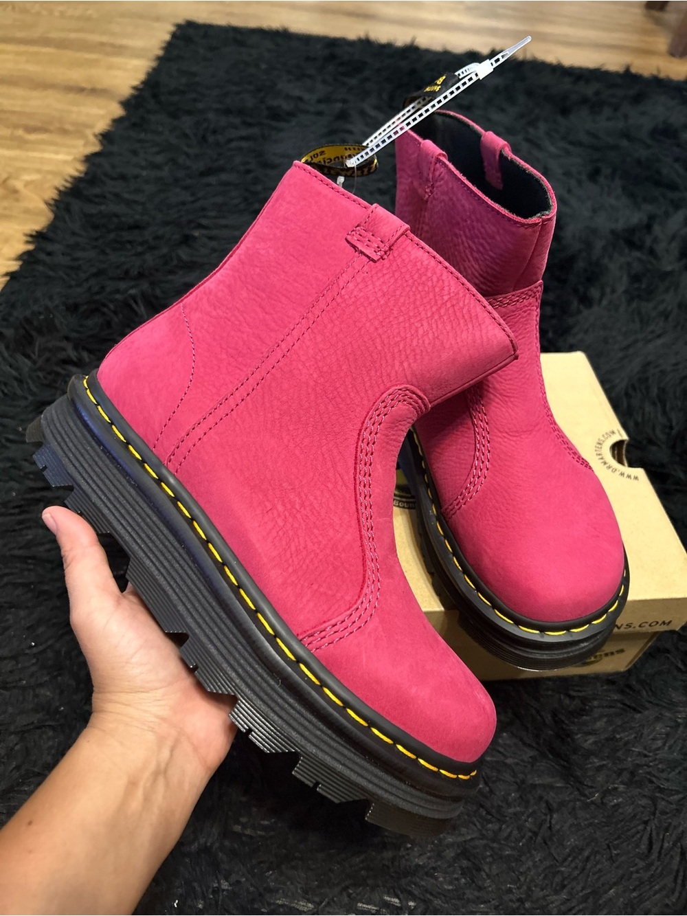DR MARTENS Zebzag Rigger fuchsia leather boots booties shoes women’s 8 new